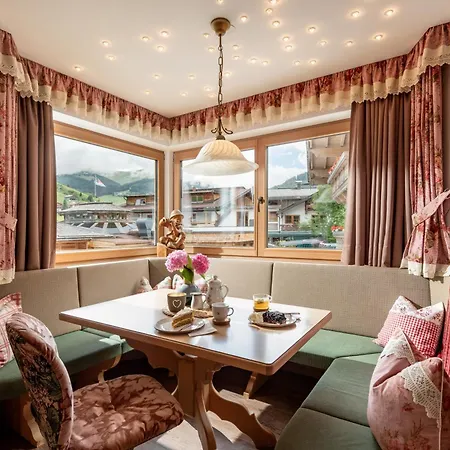 Boutique Appartments Gerlosperle Penzion 4*
