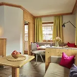 Boutique Appartments Gerlosperle 4*
